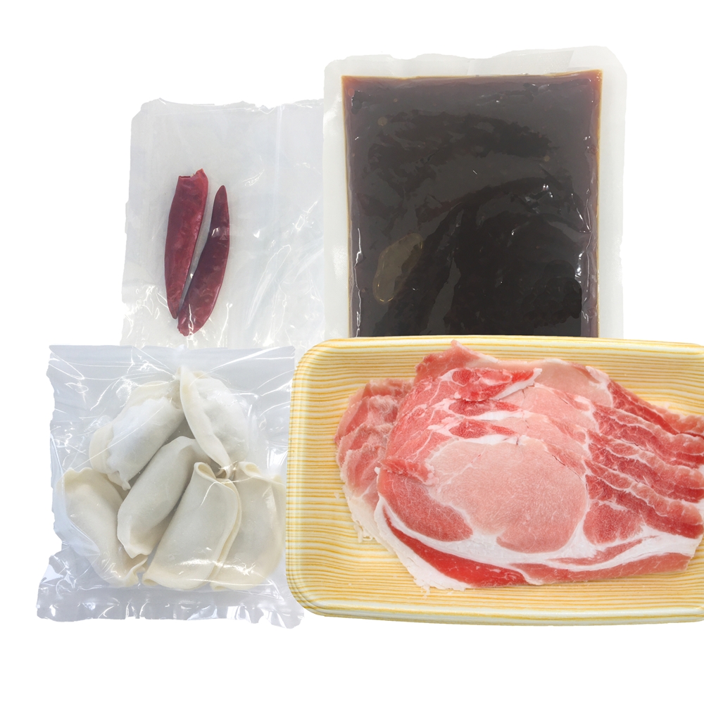 山口 「関とら本店」 旨辛黒豚チゲ鍋