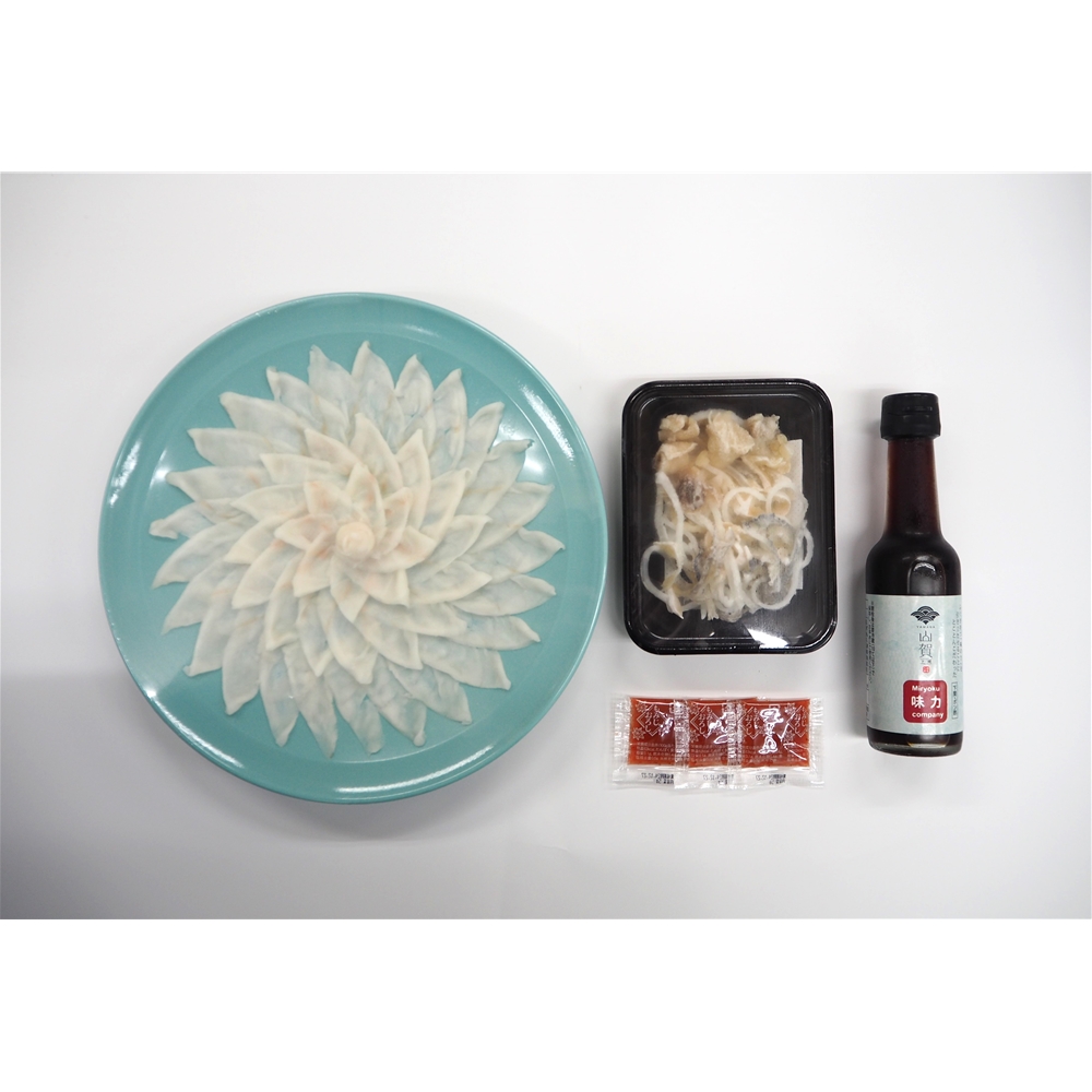 山口 「山賀」 天然トラフグ刺身セット