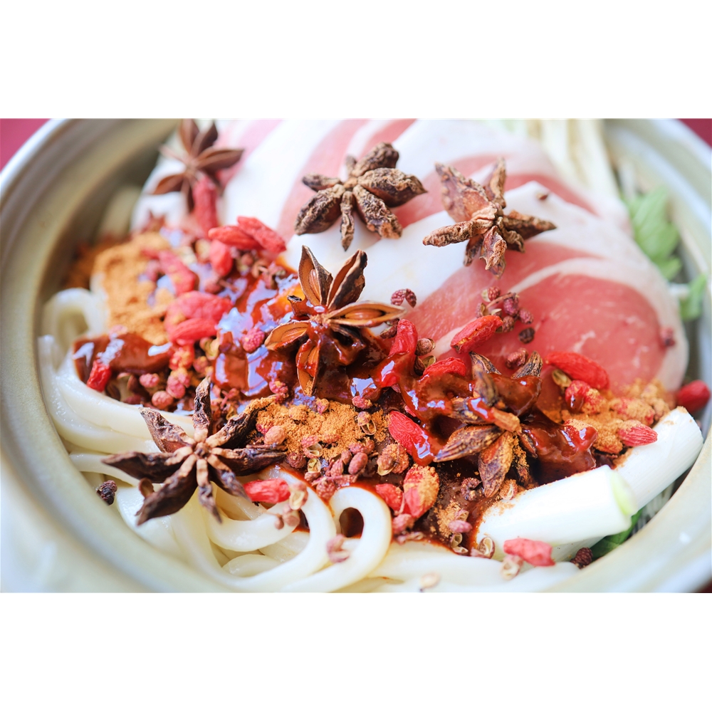 香川　オリーブ豚 薬膳火鍋 2人前