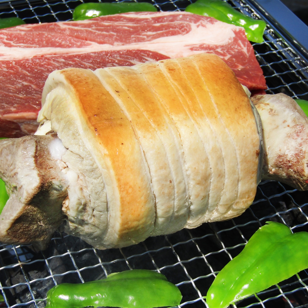 骨付き マンガのようなギャグ肉