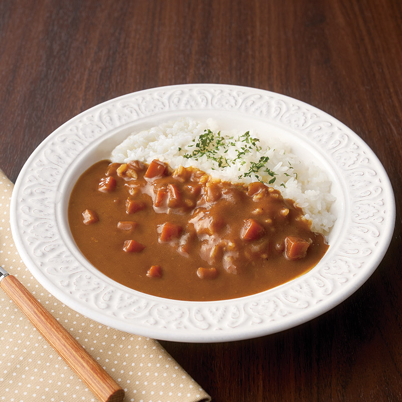 たっぷりビーフカレー中辛4P