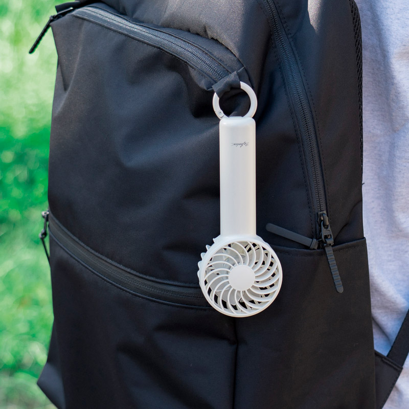 リフィーリン　　コンパクトハンディファン(カラビナ付)