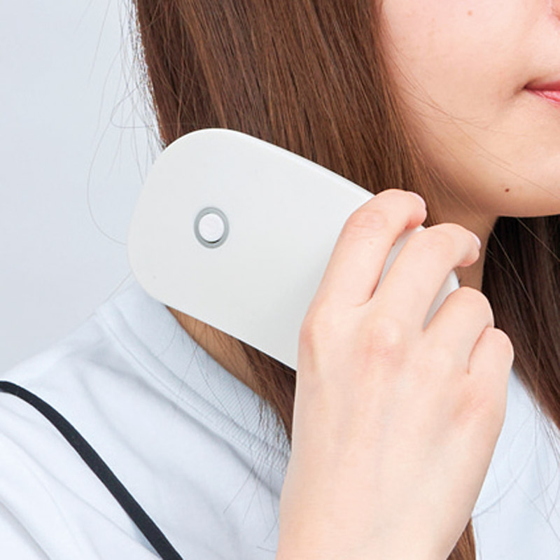 リフィーリン　　コンパクト電動ヘアブラシ