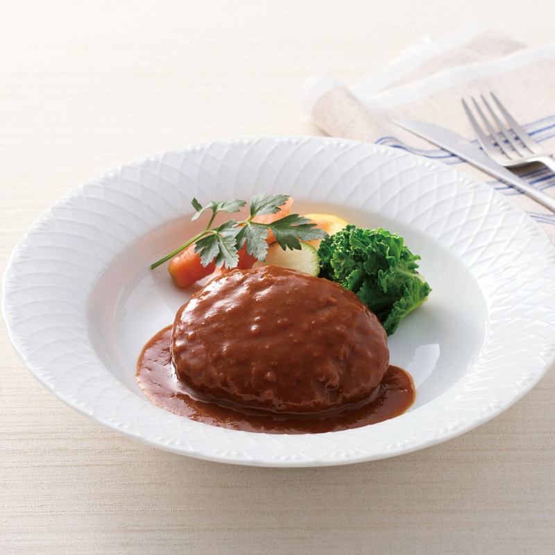 赤ワイン仕込みの煮込みハンバーグ