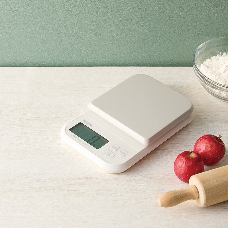 タニタ　　デジタルクッキングスケール