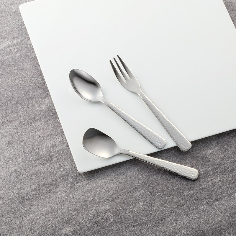 燕匠一　　鎚目カトラリー15点セット