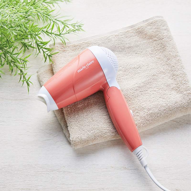 マリ･クレール　　コンパクトヘアドライヤー(ポーチ付)