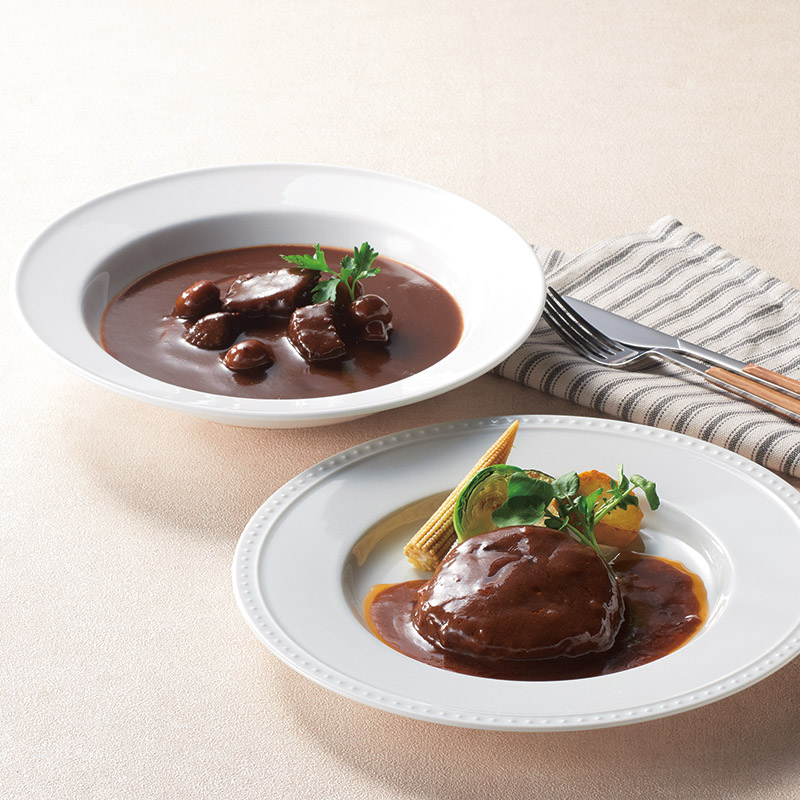 レストランリューズ　　濃厚デミグラスソースハンバーグとビーフシチュー