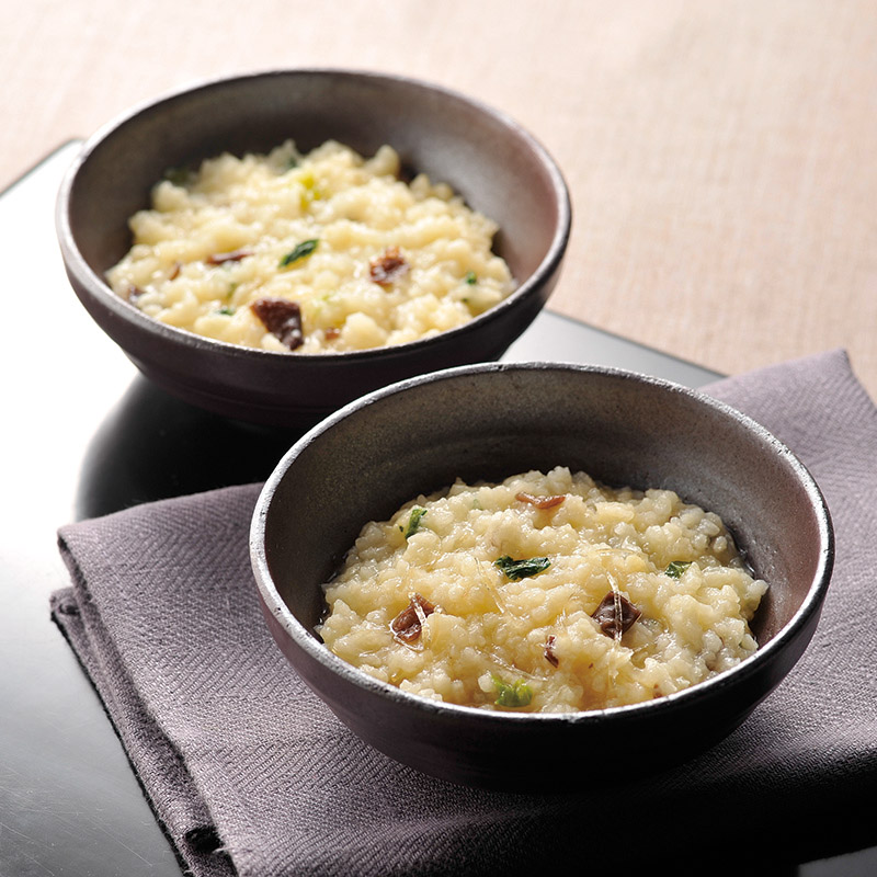 　〈銀座鹿鳴春〉　鱶鰭粥(ふかひれかゆ)6食