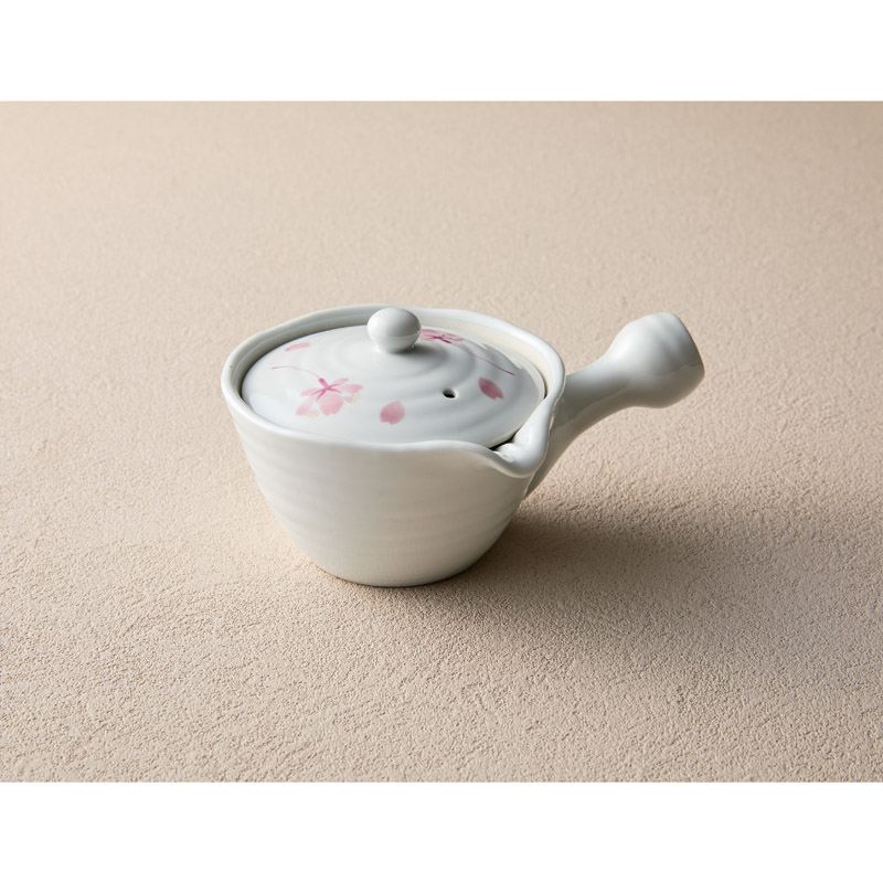 有田焼　　松尾利光作 白磁急須桜