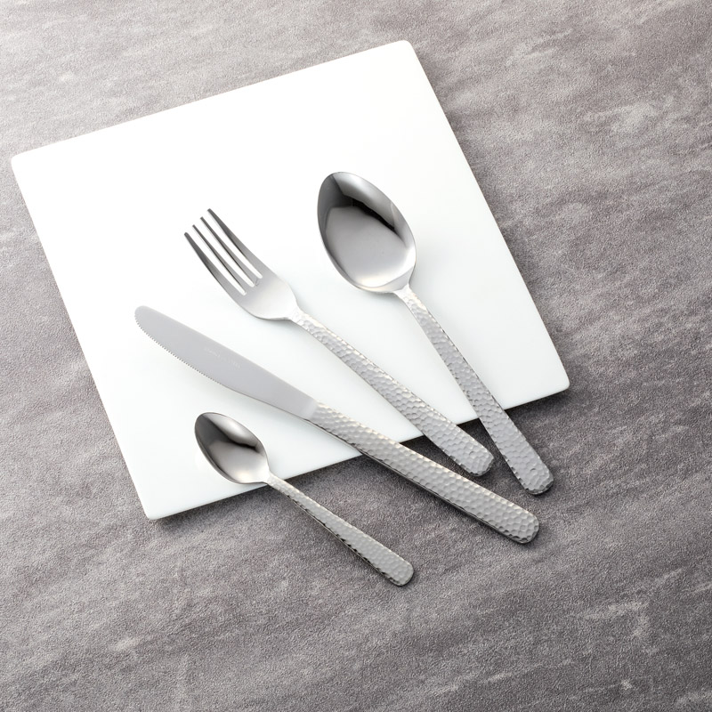 燕匠一　　鎚目カトラリー8点セット