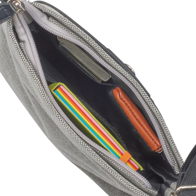 ジュンコ コシノ イコール　　エルガリーショルダーバッグ