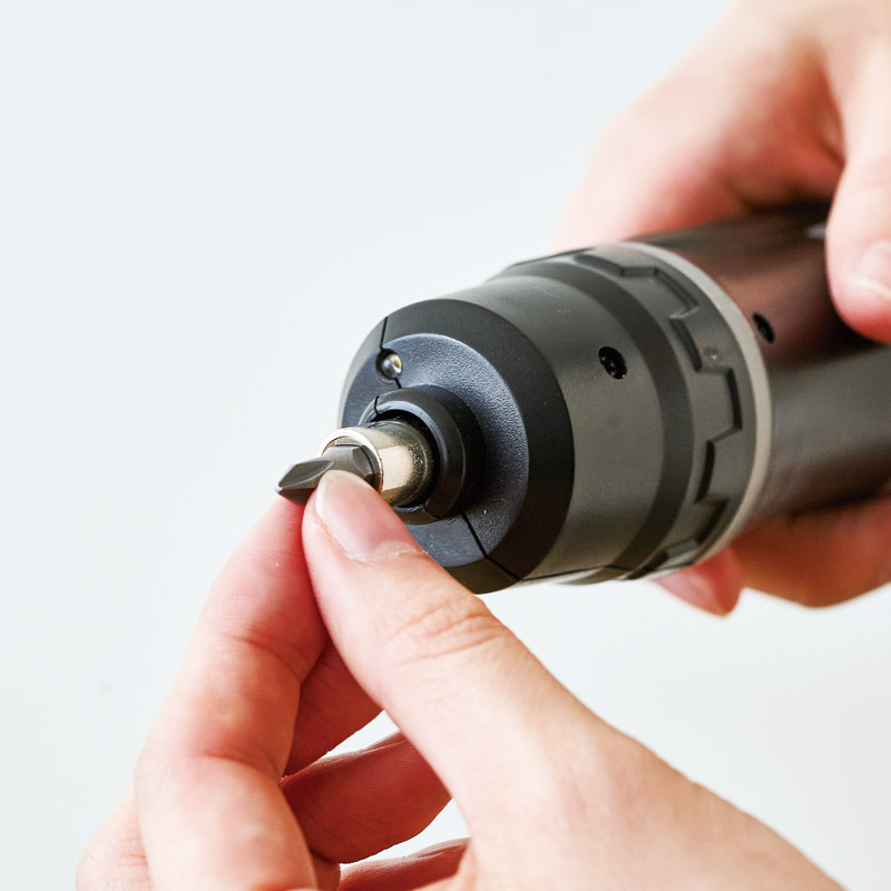 リフィーリン　　ストレートタイプ電動ドライバー