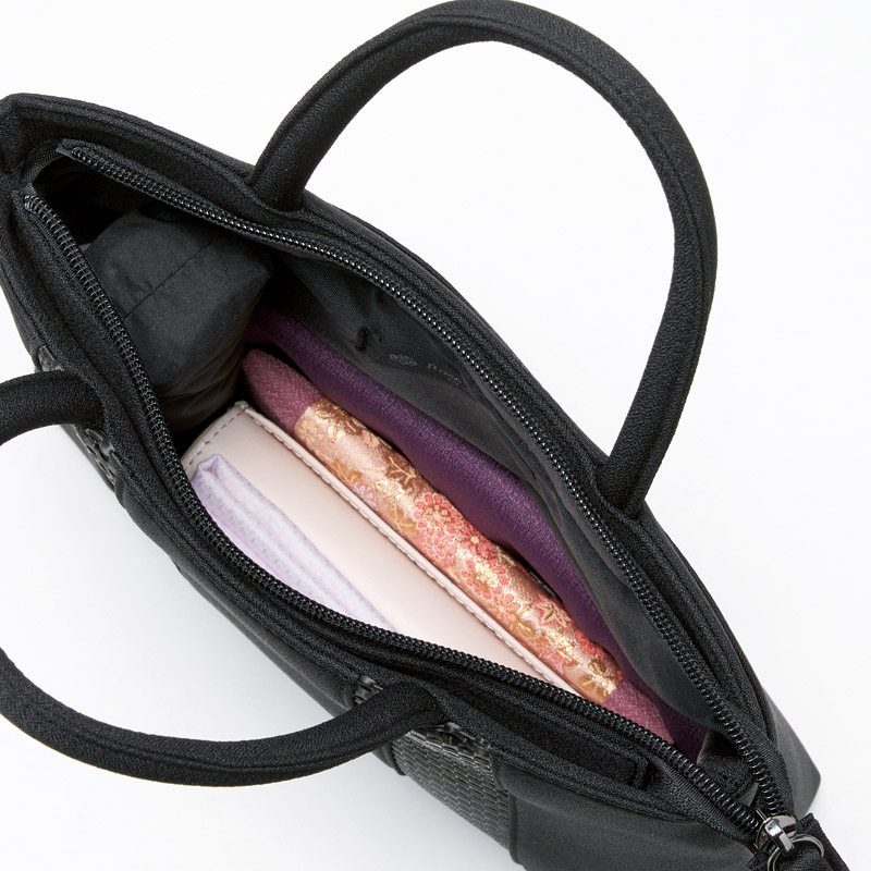 RYR by ユミ カツラ　　フォーマルバッグ(ブラック)