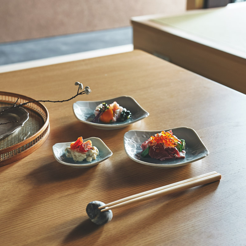 ちゅら　　おもてなし角皿揃