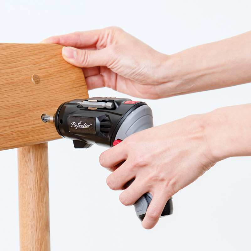 リフィーリン　　USB充電式電動ドライバー