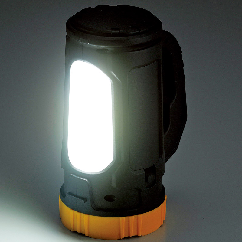 セーブインダストリー　　乾電池でも使用できる充電式5Wサーチライト