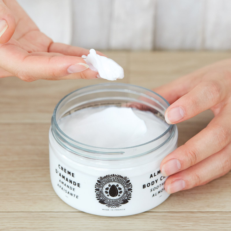 パニエデサンス　　アーモンドボディクリーム