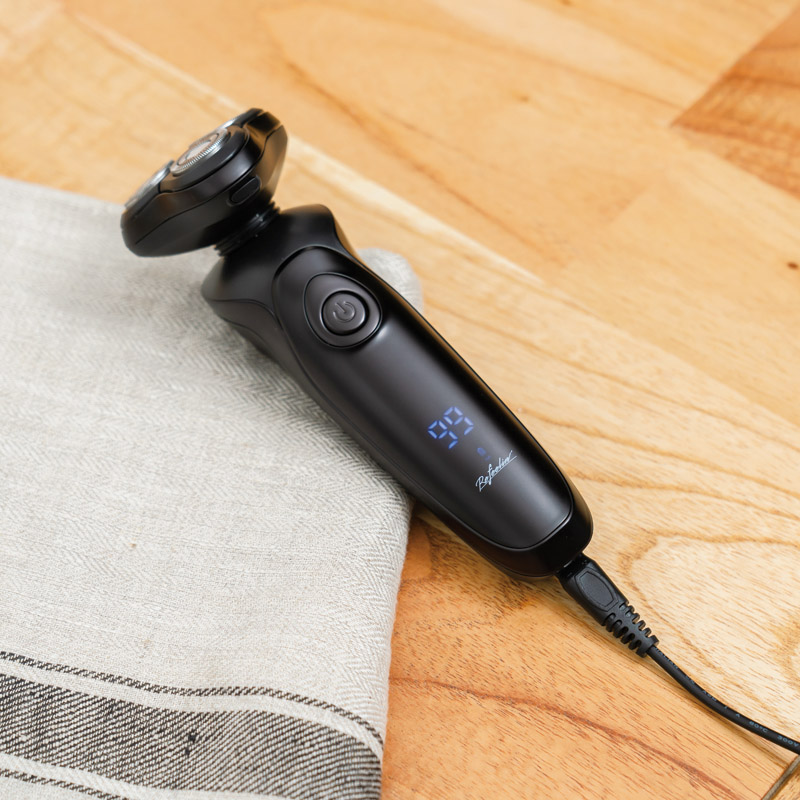 リフィーリン　　回転式ウォッシャブルシェーバー3枚刃