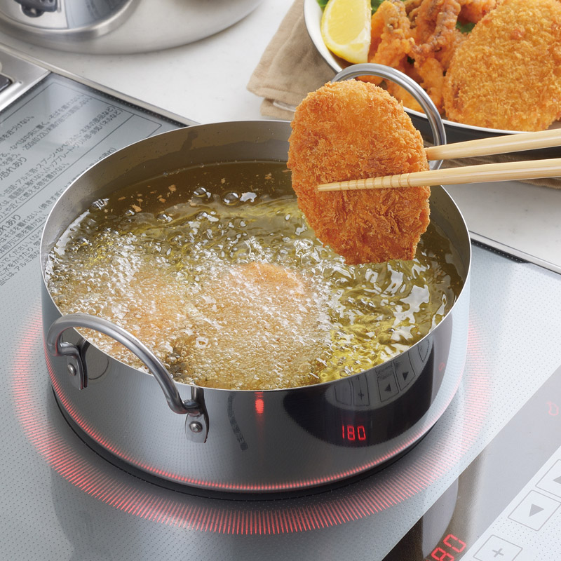 取っ手も場所を取らない油ターン(油取りパック12個付)