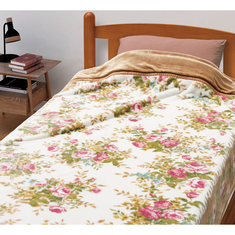 クロスロード　　あったかアイデア&厳選素材 厚手の衿付毛布