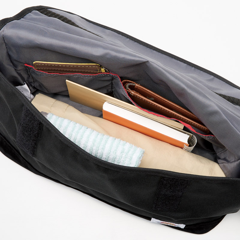 ディッキーズ　　メッセンジャーバッグ