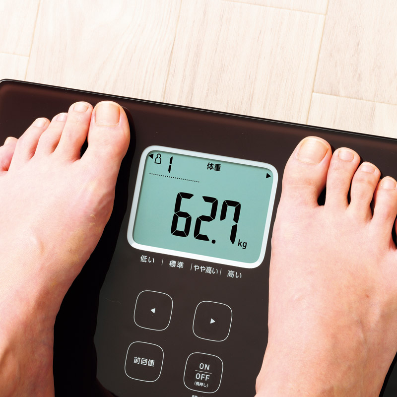 オムロン　　体重体組成計 カラダスキャン