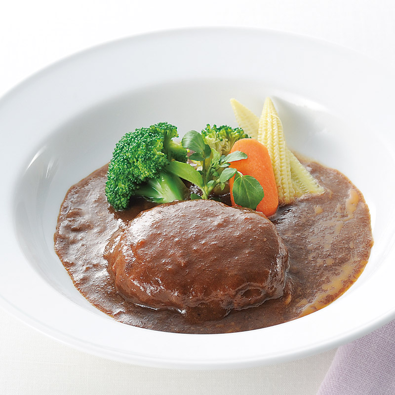 デミグラスソースが美味しい煮込みハンバーグ