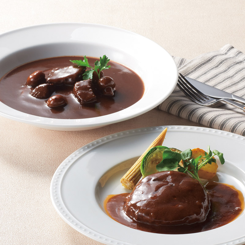 　濃厚デミグラスソースハンバーグとビーフシチュー