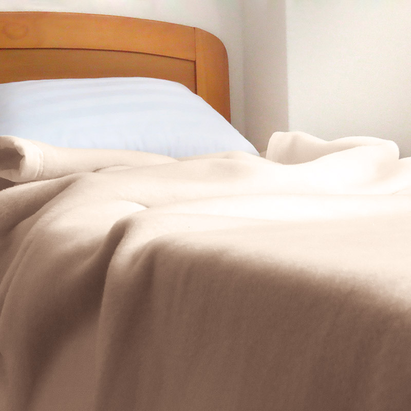 洗えるシルク混毛布