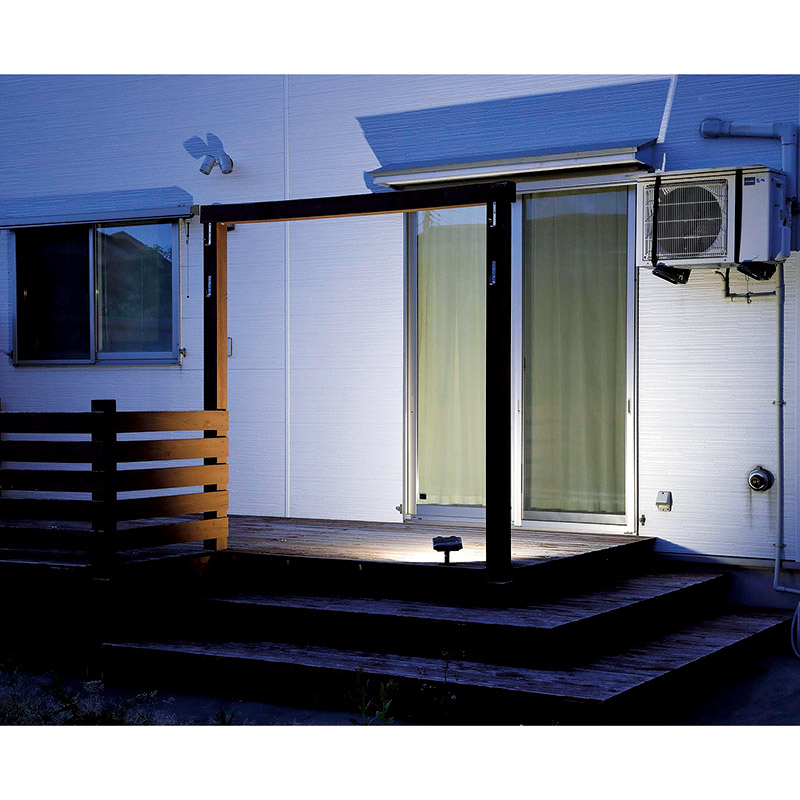 ソーラーガーデンライト2個セット(人感センサータイプ)