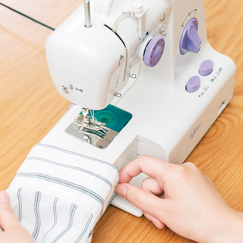 　コンパクトミシン