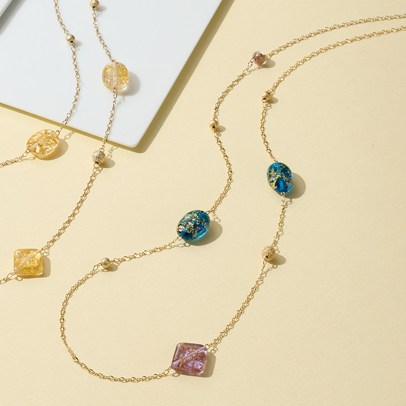 　金箔ガラスネックレス