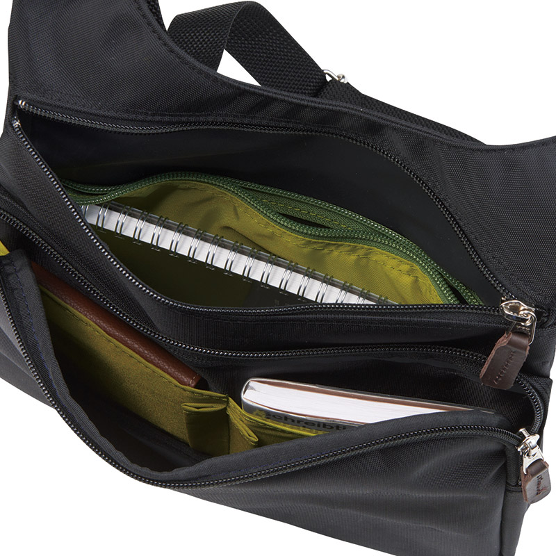 　日本製ショルダーバッグ(ブラック)