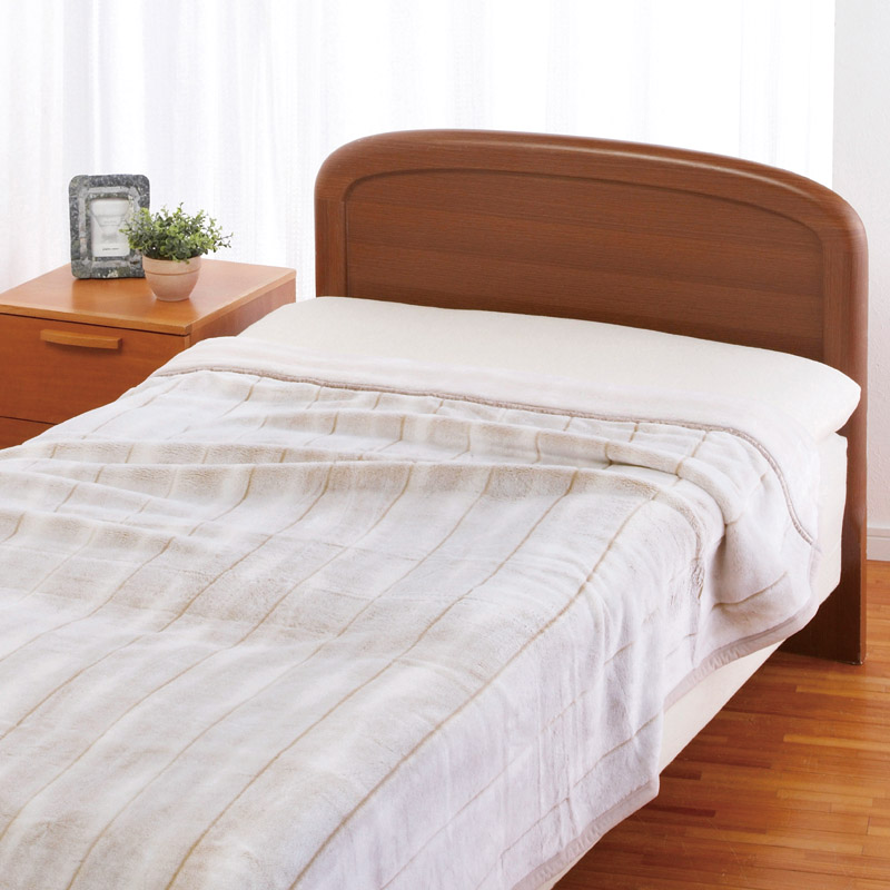 　衿付きあったか軽量毛布