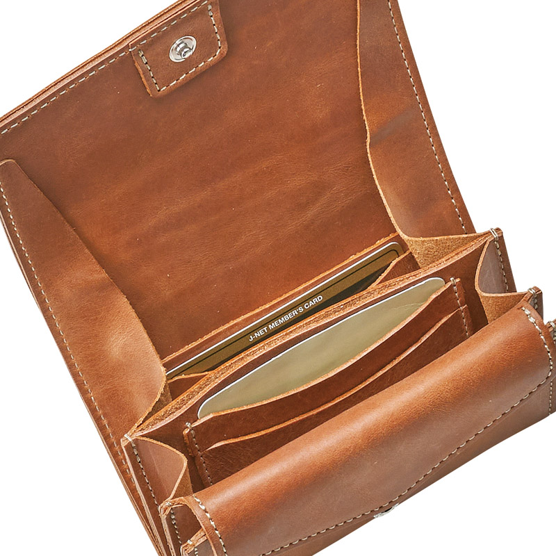 　ヌメ革折り財布