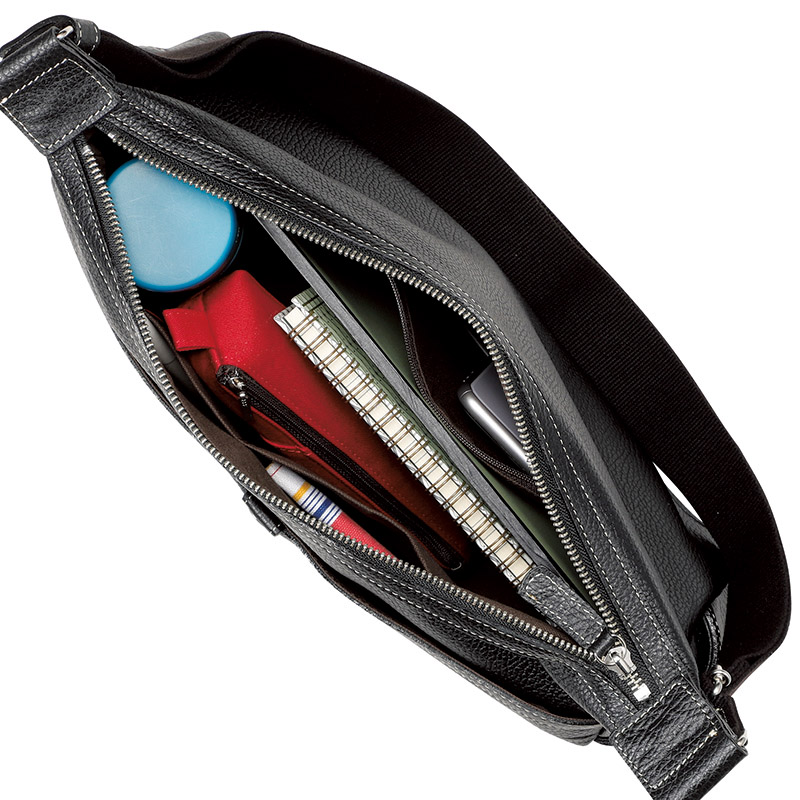 　ショルダーバッグ