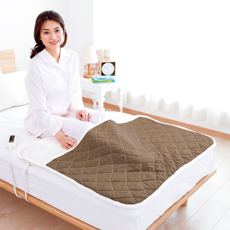 電磁波カット足入れ電熱マット