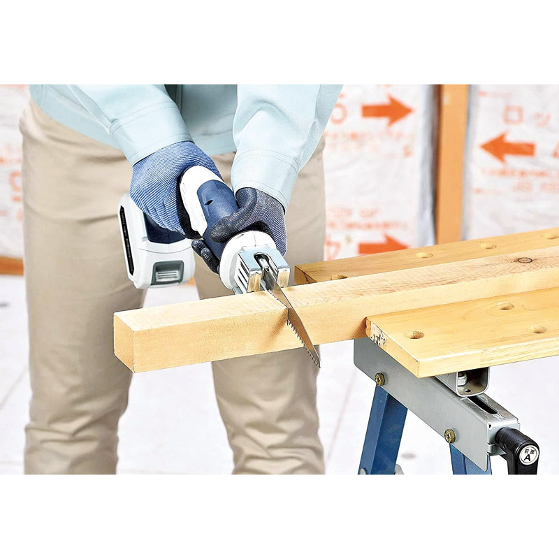 充電式のこぎり