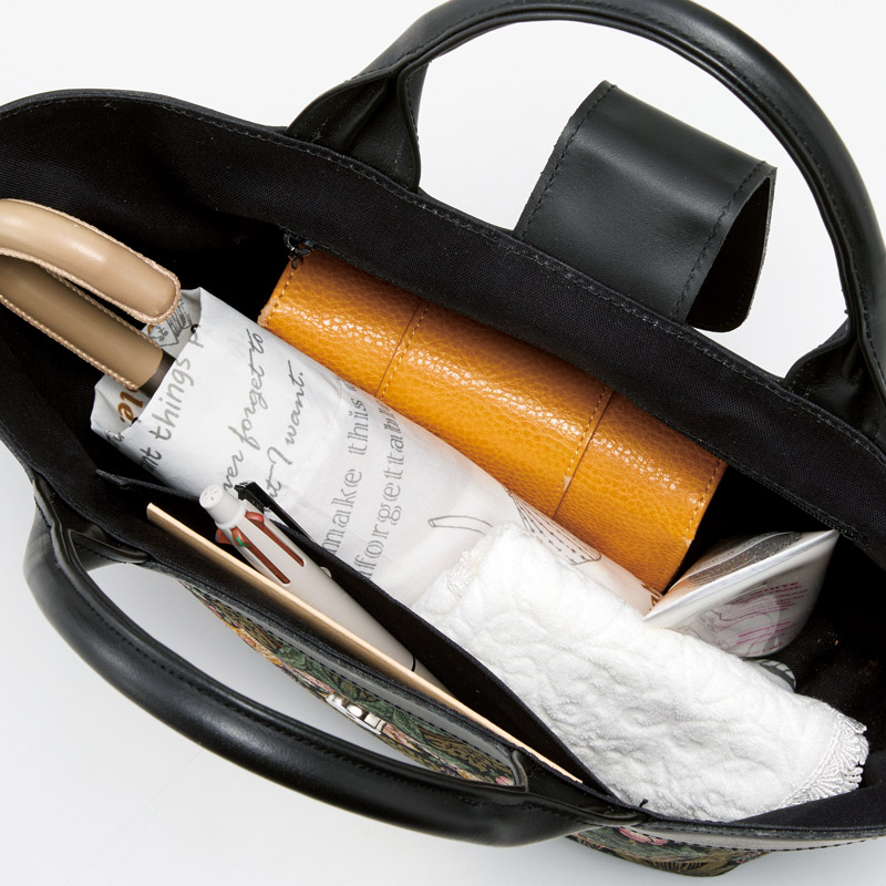 　ハンドバッグ(ブラック)