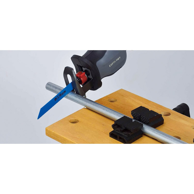 充電式のこぎり