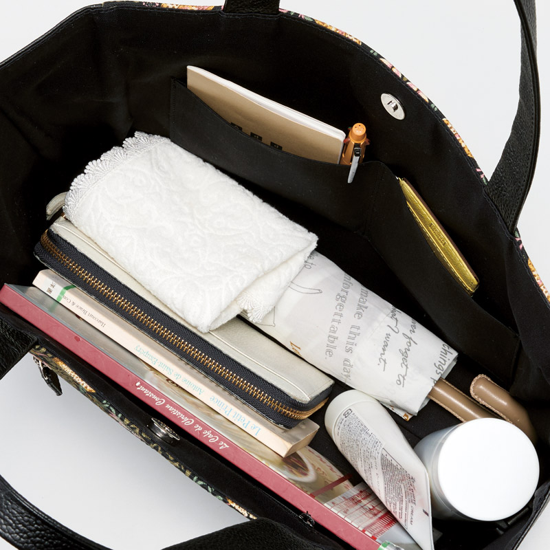 　ハンドバッグ(ブラック)