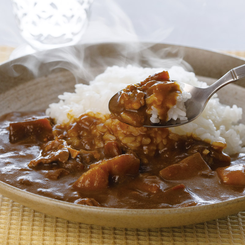 　牛肉の旨み感じるビーフカレー