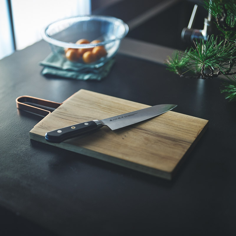 　粉末ハイス鋼割込三徳包丁