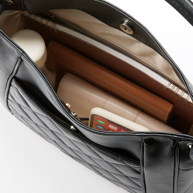 日本製牛革キルティングート