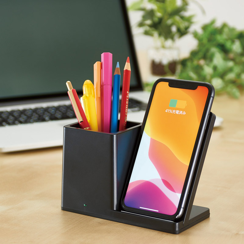 ペンホルダー付ワイヤレス充電器